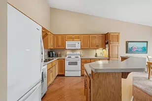 12246 Johnson St NE, Blaine, MN 55434 - Photo 7
