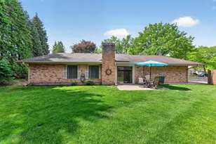 9601 Lonsdale Cir, Minnetonka, MN 55305 - Photo 1