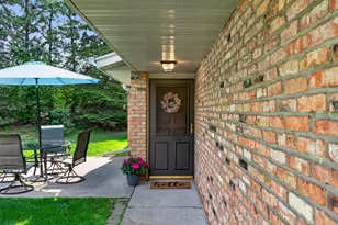 9601 Lonsdale Cir, Minnetonka, MN 55305 - Photo 23