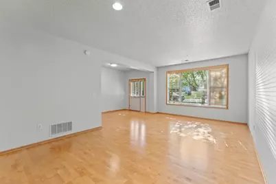 11159 Kinsley Street, Eden Prairie, MN 55344 - Photo 13