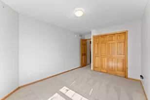 11159 Kinsley St, Eden Prairie, MN 55344 - Photo 35