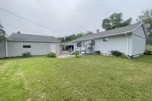 11 Ives Rd, Silver Bay, MN 55614 - Photo 3