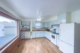 11 Ives Rd, Silver Bay, MN 55614 - Photo 7
