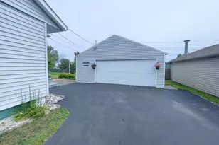 11 Ives Rd, Silver Bay, MN 55614 - Photo 5