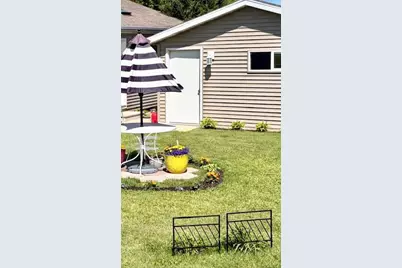 2205 Nightingale Avenue NW, Stewartville, MN 55976 - Photo 21