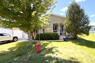 2205 Nightingale Ave NW, Stewartville, MN 55976 - Photo 3