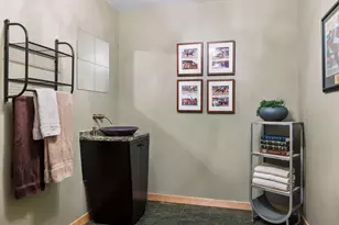 607 Washington Ave S, Minneapolis, MN 55415 - Photo 25