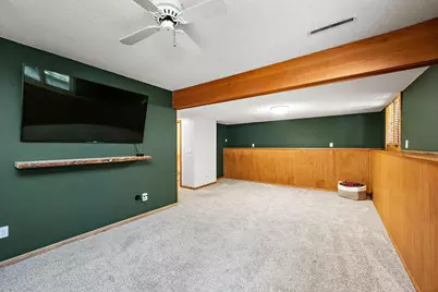 717 Dresden Drive, Chaska, MN 55318 - Photo 15