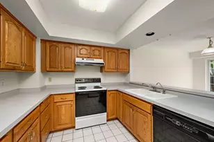 15665 24th Ave N, Plymouth, MN 55447 - Photo 7