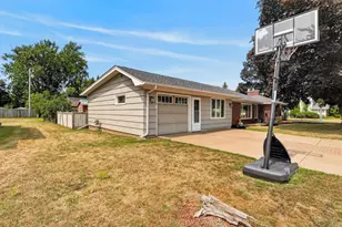 305 7th St SW, Pine City, MN 55063 - Photo 3