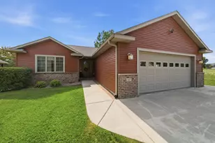 1407 Woodland Way, Lake City, MN 55041 - Photo 1