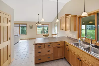 1407 Woodland Way, Lake City, MN 55041 - Photo 13
