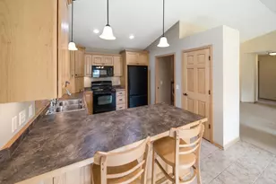 1407 Woodland Way, Lake City, MN 55041 - Photo 9