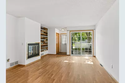 10045 Russell Avenue N #10, Brooklyn Park, MN 55444 - Photo 5