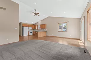 703 Chestnut St, Mantorville, MN 55955 - Photo 15
