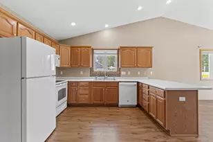 703 Chestnut St, Mantorville, MN 55955 - Photo 9