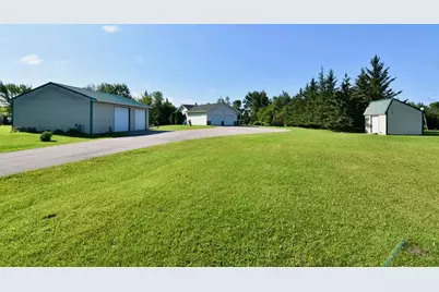 220 4th Avenue SW, Baudette, MN 56623 - Photo 3