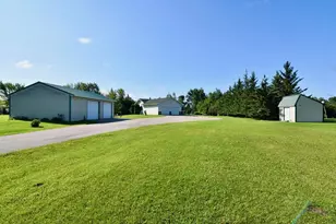 220 4th Ave SW, Baudette, MN 56623 - Photo 3