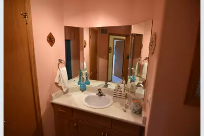 220 4th Avenue SW, Baudette, MN 56623 - Photo 23