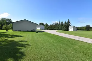 220 4th Ave SW, Baudette, MN 56623 - Photo 7