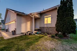 1519 Balinese St, Shakopee, MN 55379 - Photo 33