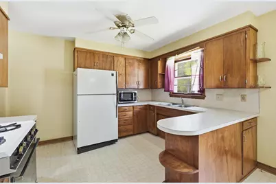 129 S Morningside Drive, Le Sueur, MN 56058 - Photo 11