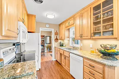 11649 Wren Street NW, Coon Rapids, MN 55433 - Photo 9