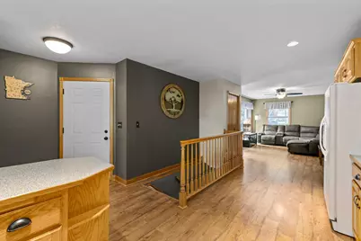 824 Craig Avenue SW, Hutchinson, MN 55350 - Photo 17