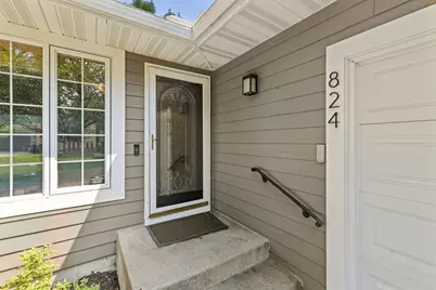 824 Craig Avenue SW, Hutchinson, MN 55350 - Photo 3