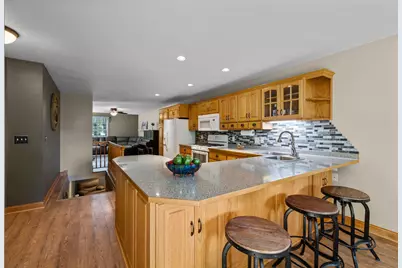 824 Craig Avenue SW, Hutchinson, MN 55350 - Photo 19
