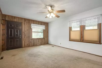 1303 Highland Parkway, Saint Paul, MN 55116 - Photo 9