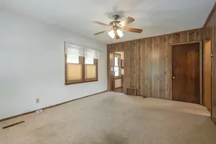 1303 Highland Pkwy, Saint Paul, MN 55116 - Photo 5