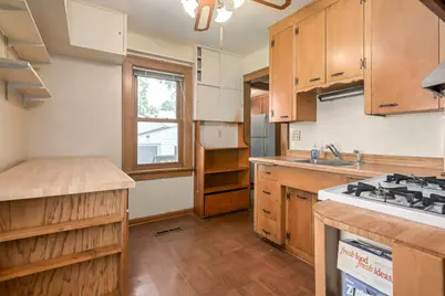 1303 Highland Parkway, Saint Paul, MN 55116 - Photo 11
