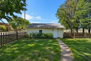 403 5th St NE, Staples, MN 56479 - Photo 3