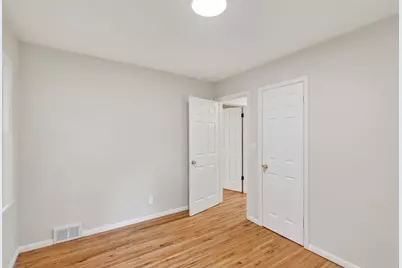 1859 Hoyt Avenue E, Saint Paul, MN 55119 - Photo 11