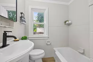 1859 Hoyt Ave E, Saint Paul, MN 55119 - Photo 9