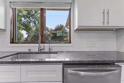 403 Pierce Street NE, Minneapolis, MN 55413 - Photo 23