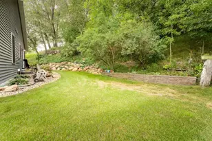 2211 Ridgedale Dr SE, Alexandria, MN 56308 - Photo 15