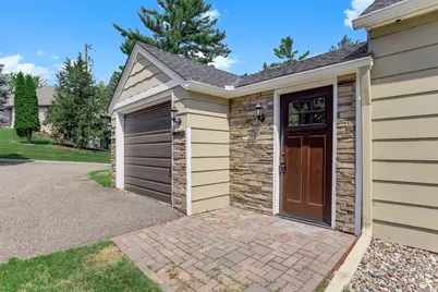 1922 Oakland Road, Minnetonka, MN 55305 - Photo 5