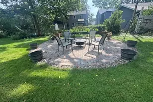 1102 10th St NW, Austin, MN 55912 - Photo 3