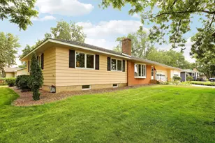 816 Maple St, Farmington, MN 55024 - Photo 3