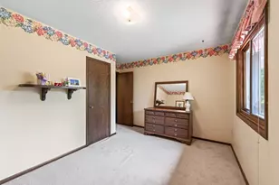 420 N Comstock Ln N, Plymouth, MN 55447 - Photo 19