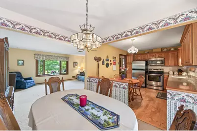 420 N Comstock Lane N, Plymouth, MN 55447 - Photo 11