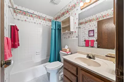 420 N Comstock Lane N, Plymouth, MN 55447 - Photo 15