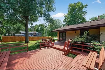 420 N Comstock Lane N, Plymouth, MN 55447 - Photo 31