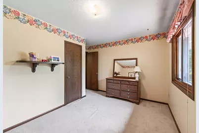 420 N Comstock Lane N, Plymouth, MN 55447 - Photo 21