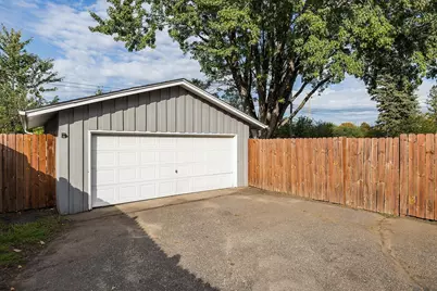 6208 81st Avenue N, Brooklyn Park, MN 55443 - Photo 31