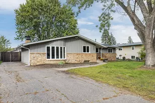 6208 81st Ave N, Brooklyn Park, MN 55443 - Photo 3
