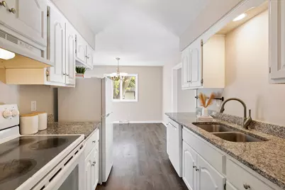 6208 81st Avenue N, Brooklyn Park, MN 55443 - Photo 9