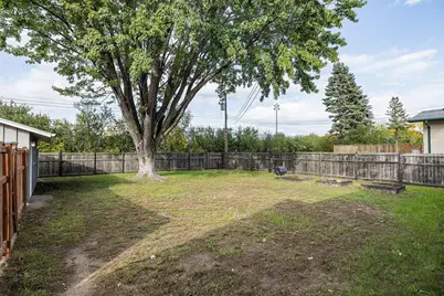 6208 81st Avenue N, Brooklyn Park, MN 55443 - Photo 33